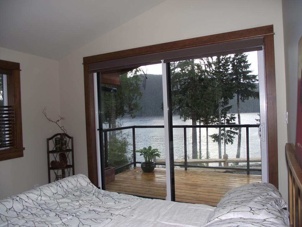 Wild Coast Chalets Порт-Ренфрю Экстерьер фото